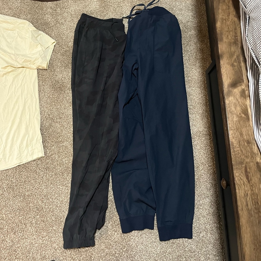 Lululemon Pace Breaker and ABC Jogger Size XL